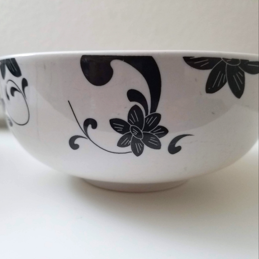Set Of 4 Royal Norfolk white and black Soup/Cereal Bowls - Picture 3 of 6